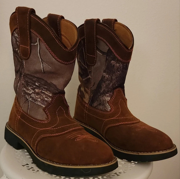 Buckaroo Youth Camo Pink Pull On Boots Size 5 - Picture 2 of 13